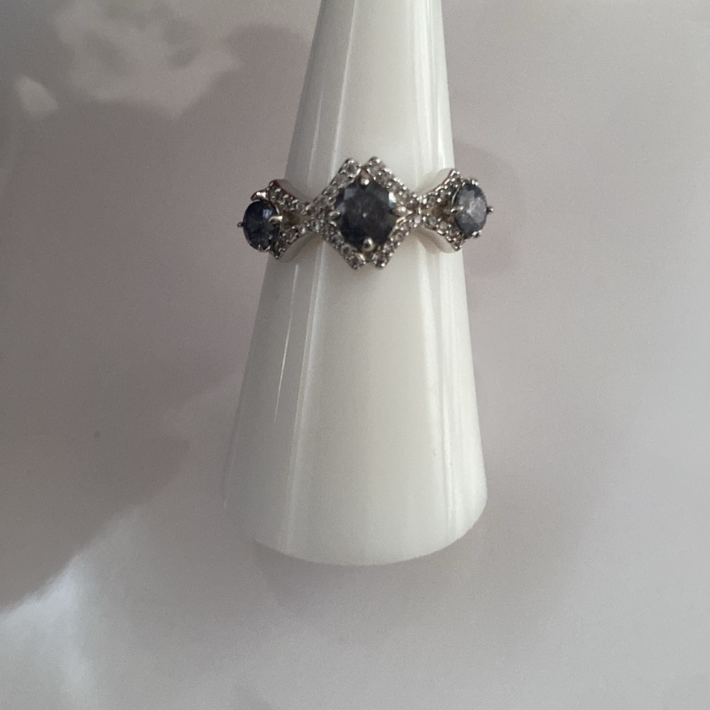 Bomb Party The Marguerite Ring with Black Ice Crystal